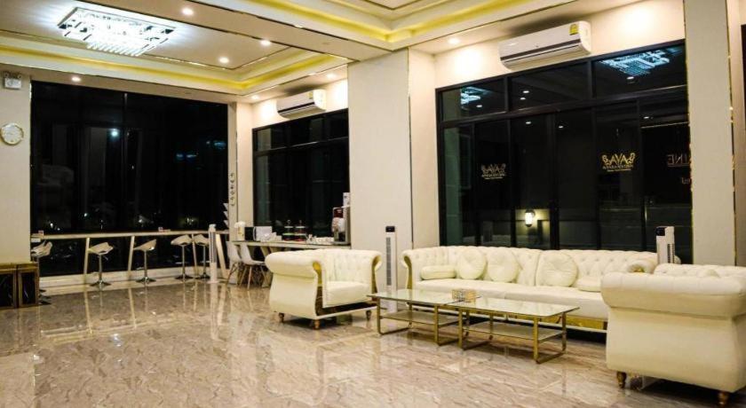Aiyara Riverine Hotel, Nakhon Phanom Exteriör bild